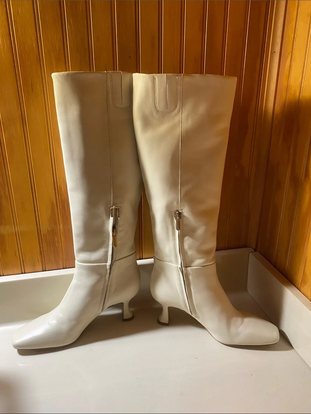 Sam Edelman sleek over